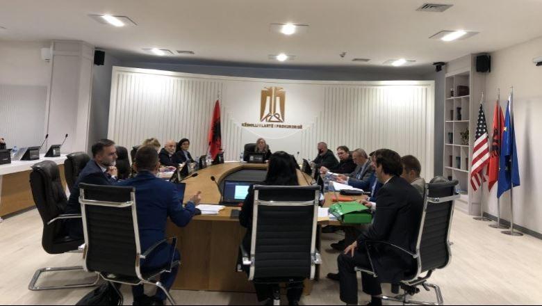 zbulohet-skema-qe-eliminon-garen-gjate-transferimeve-paralele-te-prokuroreve-procedura-qe-po-ndiqet