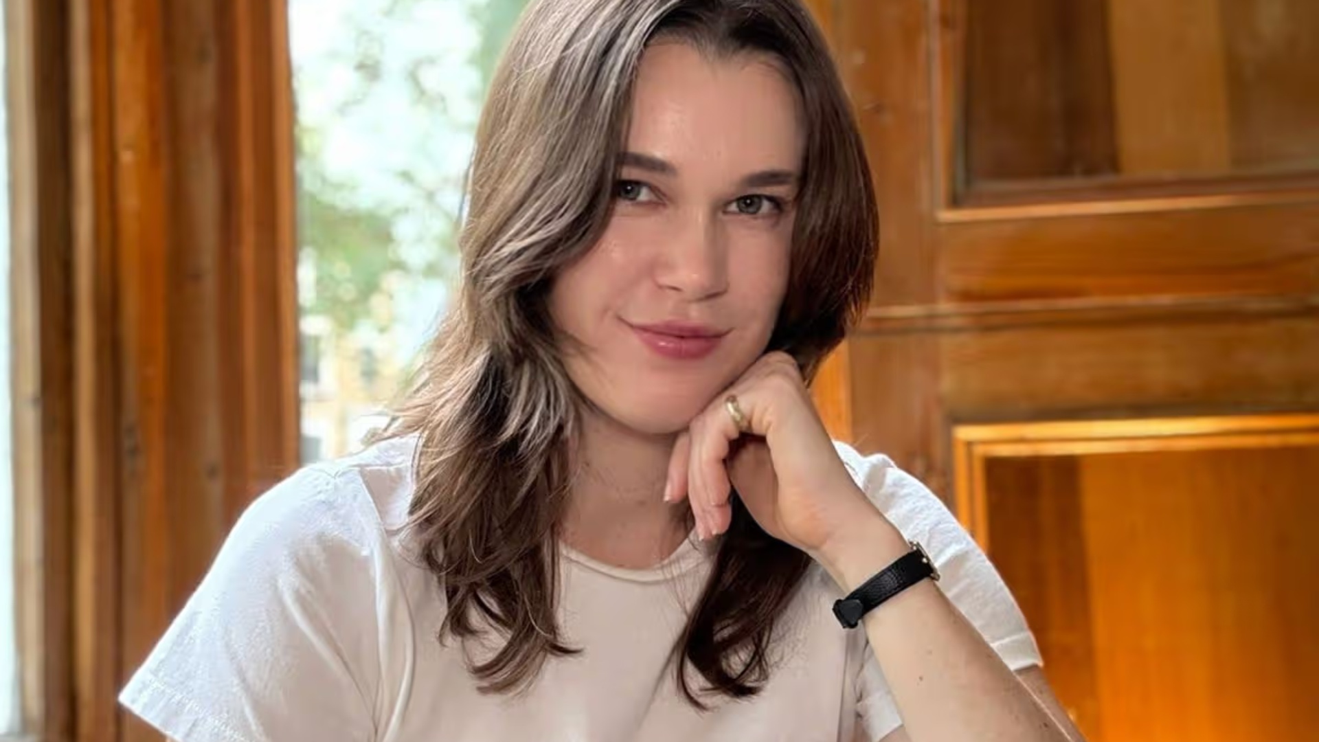 33-vjecarja-qe-fiton-156-mije-paund-ne-vit-por-thote-se-nuk-eshte-e-pasur-per-te-kursyer-me-duhet-qe