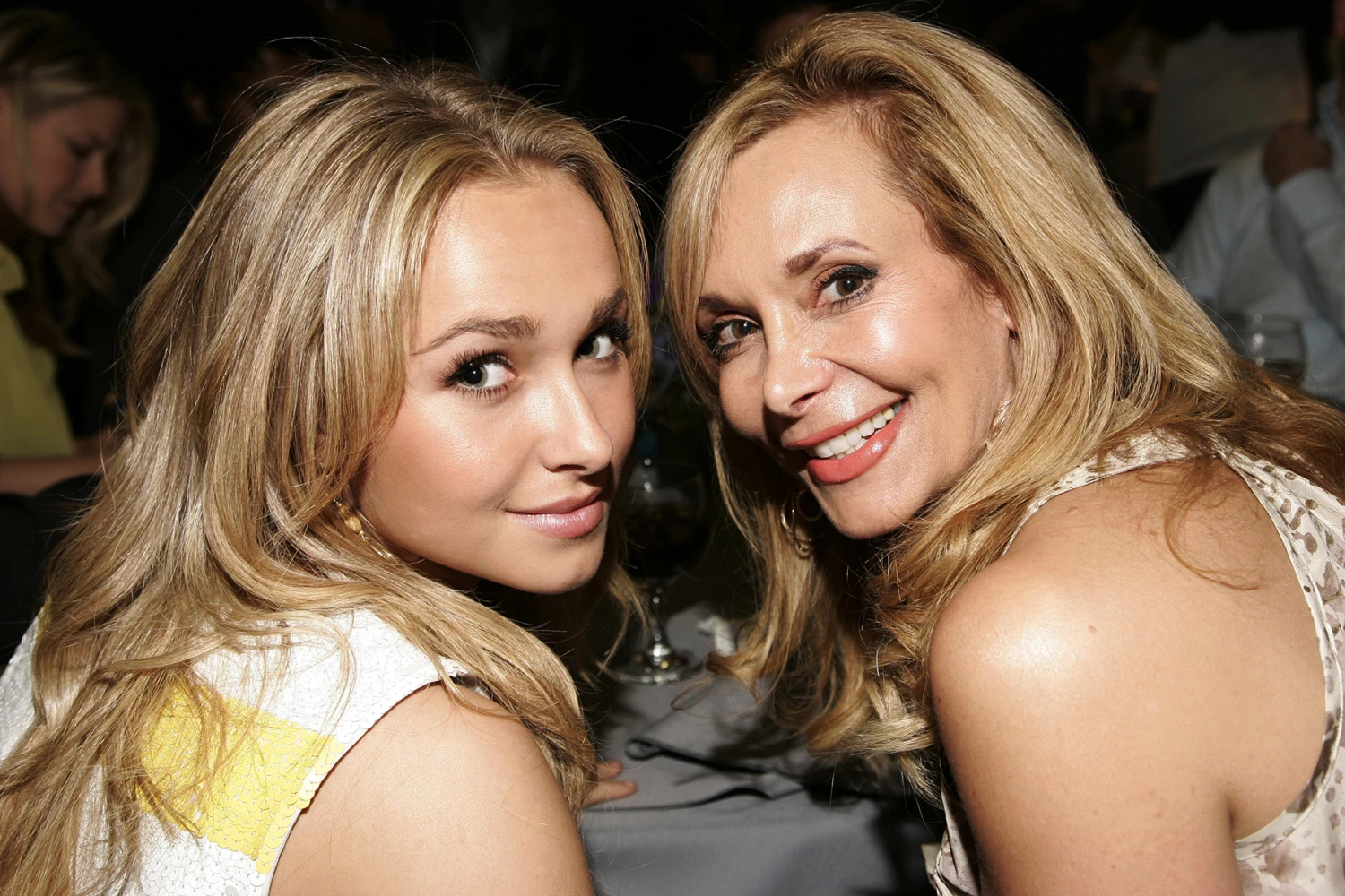 cfare-ndodhi-ne-te-vertete-ja-pse-nena-e-hayden-panettiere-beson-se-i-dashuri-i-saj-po-genjen-policine