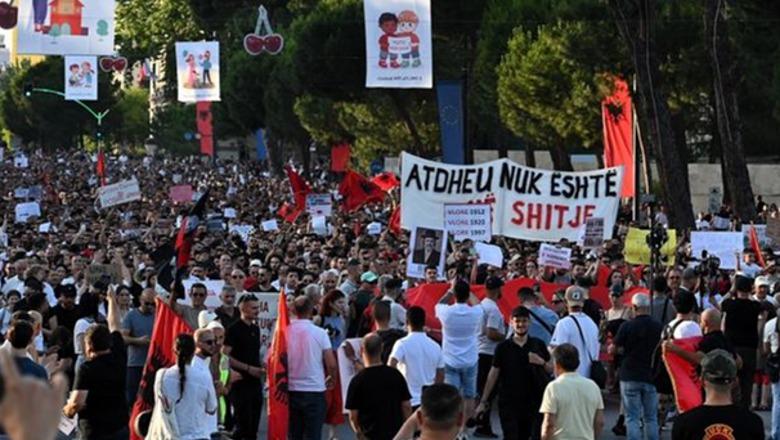protesta-nuk-i-ben-pune-pd-se-edhe-sikur-ta-udheheqe-vete-berisha