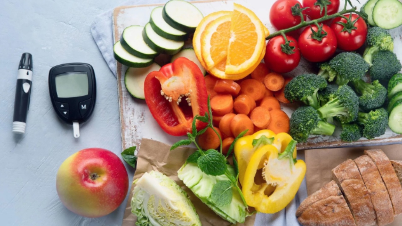 sheqeri-ne-gjak-jashte-kontrollit-keto-ushqime-magjike-mund-te-ndryshojne-gjithcka