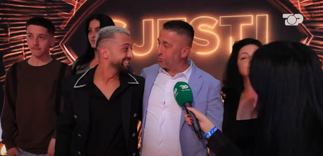 Shqipëria Live  Flasin prindërit e Gjestit  Jam nëna më e lumtur  jo për çmimin  por sjelljen e tij