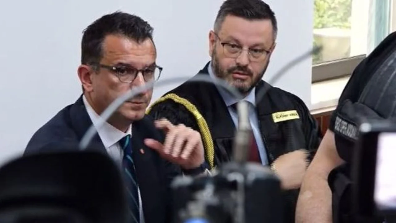 shtyhet-seanca-per-veliajn-avokatet-e-ndihmes-juridike-falas-bojkotojne-mbrojtjen-kryebashkiaku-dua-vetem-plarent-ndrecen