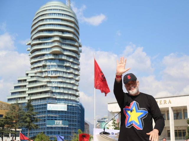  Politika sfidon drejtësinë  me kandidatët nën hetim për çështje korrupsioni