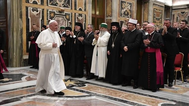 Vdekja e Papa Françeskut  Kisha Ortodokse e Shqipërisë  Shprehim ngushëllimet tona ndaj klerit dhe besimtarëve të Kishës Romano Katolike