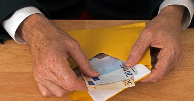 kurthi-i-fajdeve-pasojat-shkaterrimtare-te-huave-ilegale