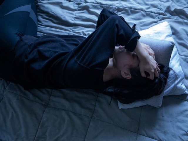 perjetoni-ankth-gjate-nates-pse-ju-ndodh-dhe-si-mund-ta-perballoni