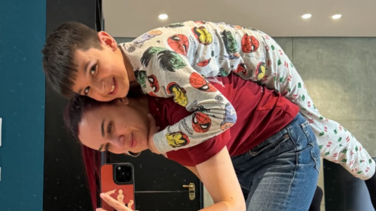 nuk-e-mbaj-mend-jeten-time-pa-ty-bora-zemani-ben-urimin-e-vecante-per-ditelindjen-e-arborit-ti-je-gezimi-im-i-perditshem-foto