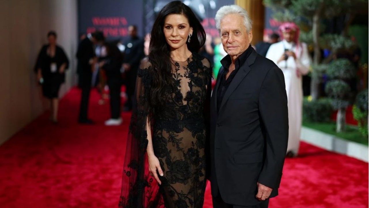  Thanë se nuk do të zgjaste   Catherine Zeta Jones dhe Michael Douglas festojnë 25 vite martesë  Ne kurrë nuk kemi   FOTO 