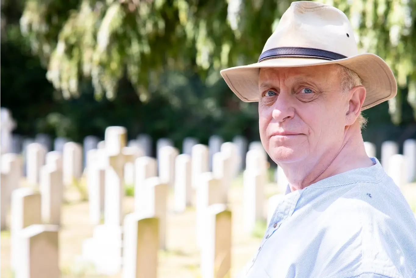 a-jeni-gati-pese-parashikimet-e-frikshme-per-vitin-2026-nga-nostradamusi-i-ri