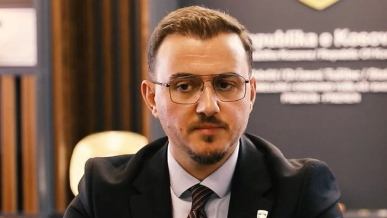 Kërcënohet me jetë kryeprokurori shqiptar  Reagojnë autoritetet  Sulm ndaj drejtësisë