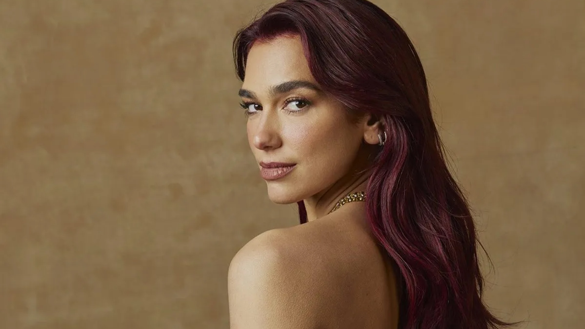 dua-lipa-ne-pritje-te-embel-zbulohet-cfare-fshihet-pas-lajmit-viral
