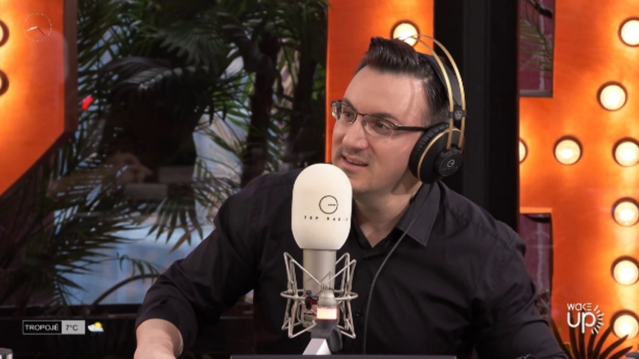 ditelindja-e-28-te-e-radios-me-te-dashur-eno-popi-top-albania-radio-revolucion-mediatik-i-viteve-2000