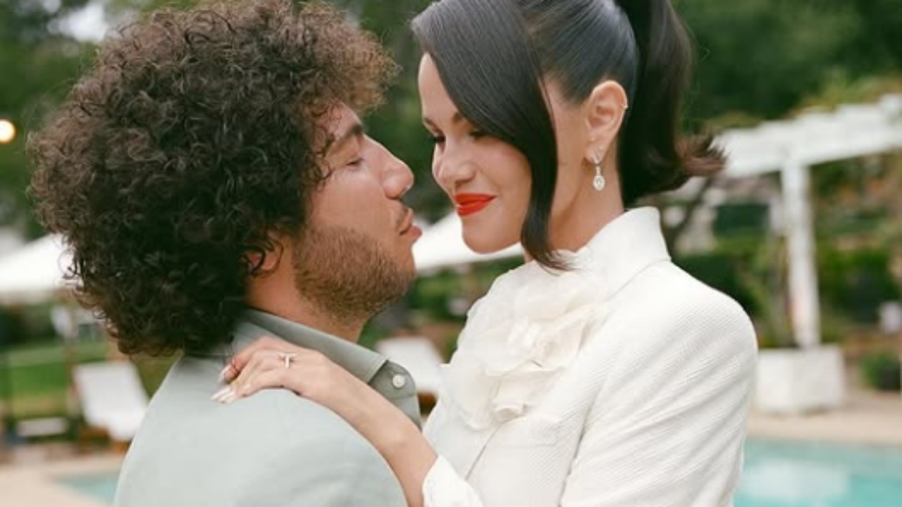 cfare-ndodhi-para-se-selena-gomez-dhe-benny-blanco-te-zbulonin-romancen-producenti-tregon-detajin-qe-askush-nuk-e-dinte
