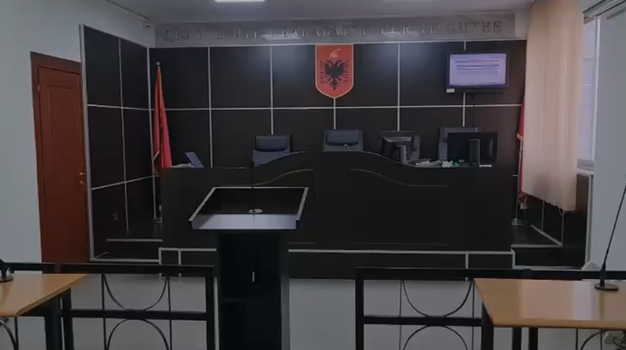 ngerci-me-pagat-ne-drejtesi-administrata-e-gjykates-se-tiranes-nis-bojkotin-pa-afat