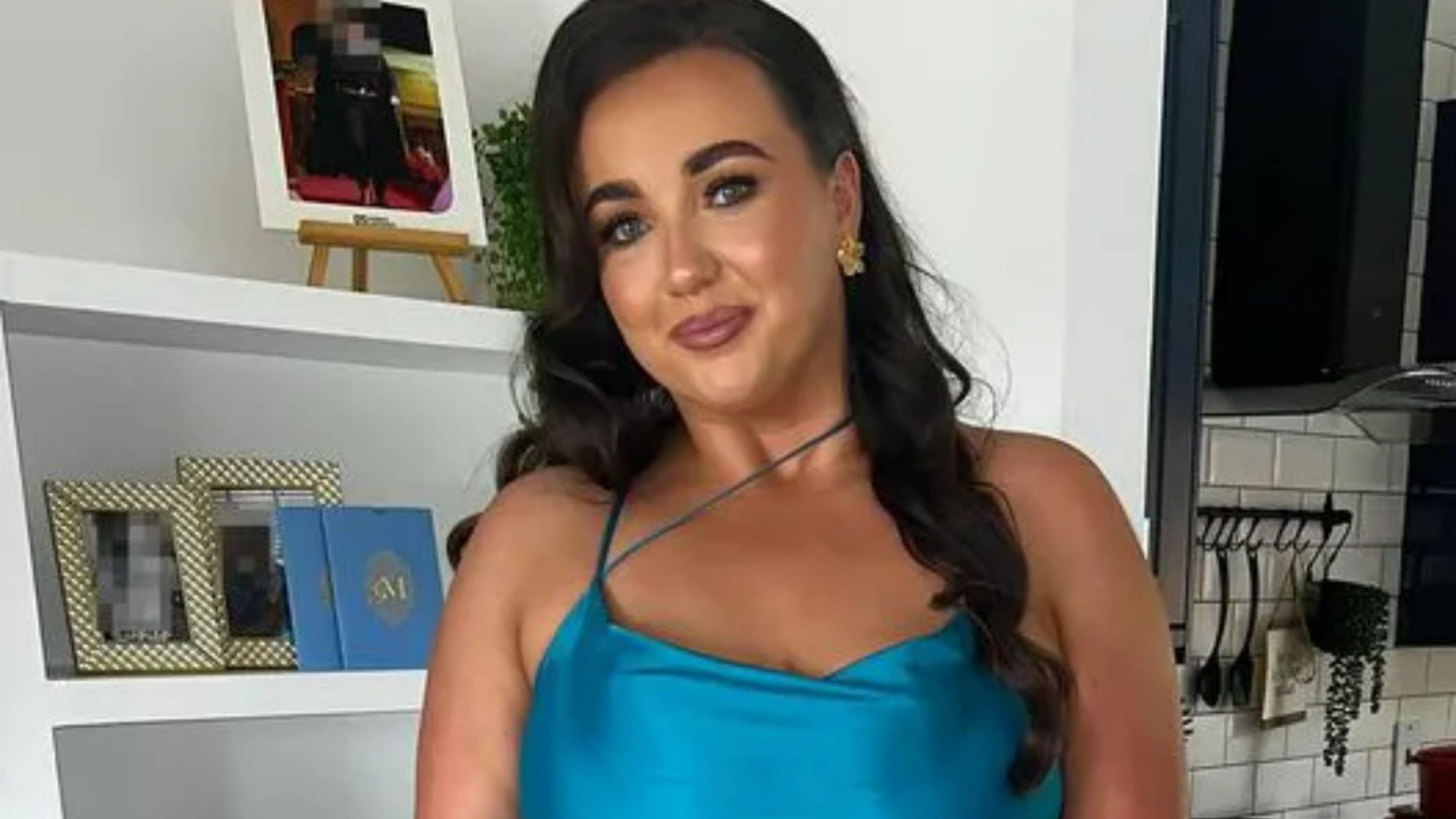 24-vjecarja-nderron-jete-diten-e-saj-te-lindjes-u-gjet-pa-ndjenja-ne-tualetin-e-nje-klubi-nate