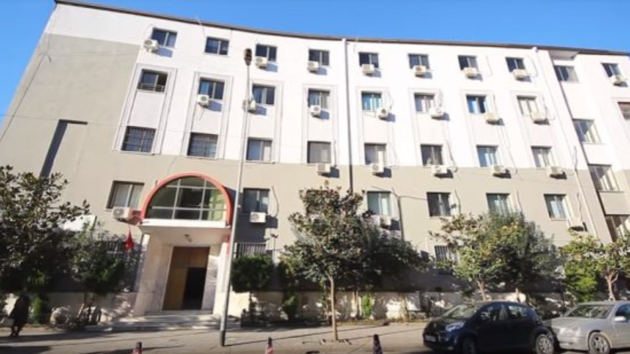 33 masa arresti për skandalin e mbetjeve të  Kurum   Prokuroria e Durrësit njoftim zyrtar  Rrezik për shëndetin e njeriut dhe mjedisit