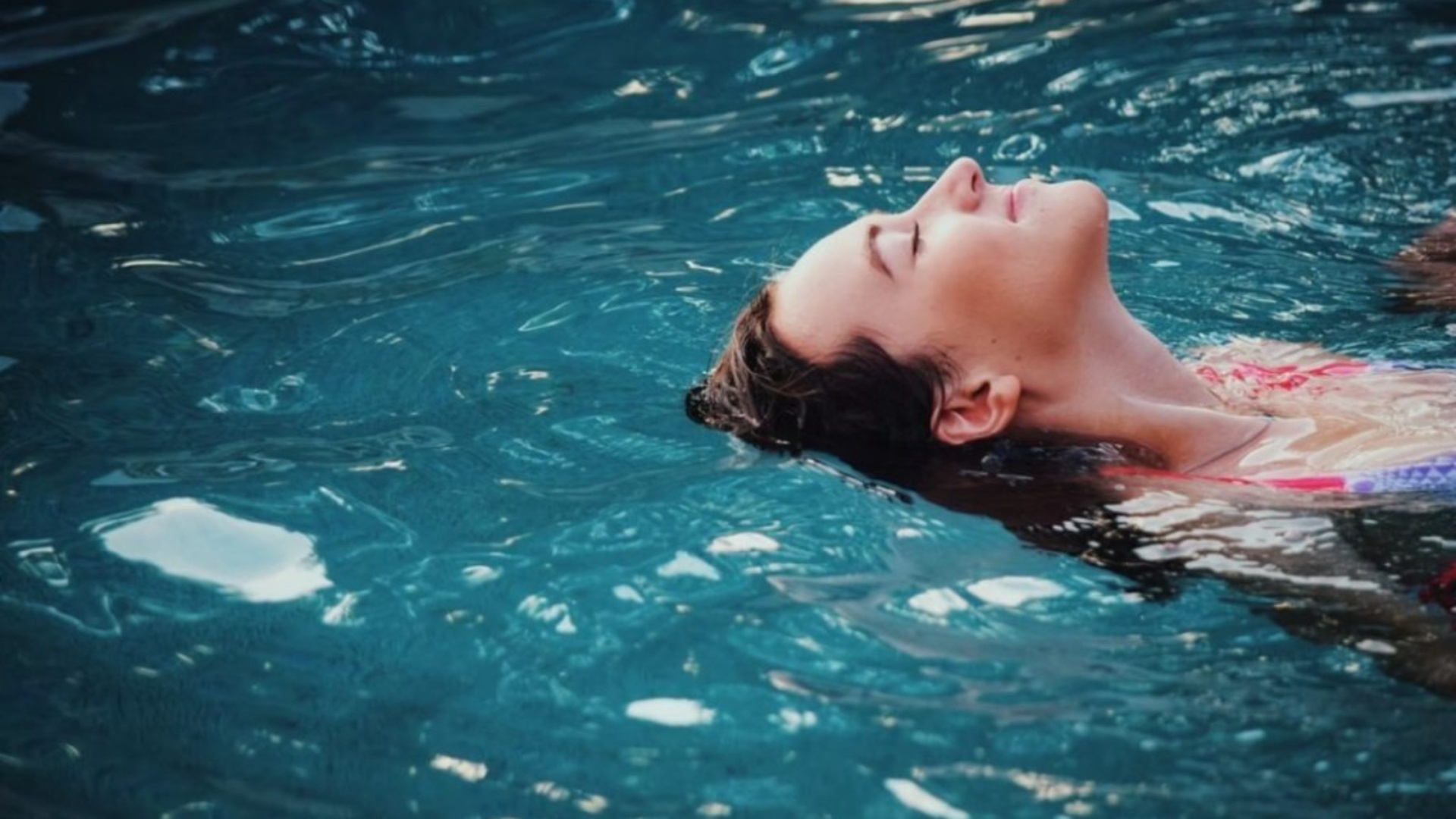 te-kesh-alergji-ujin-eshte-dicka-e-vertete-ja-pse-ndodh-dhe-cfare-duhet-te-dime