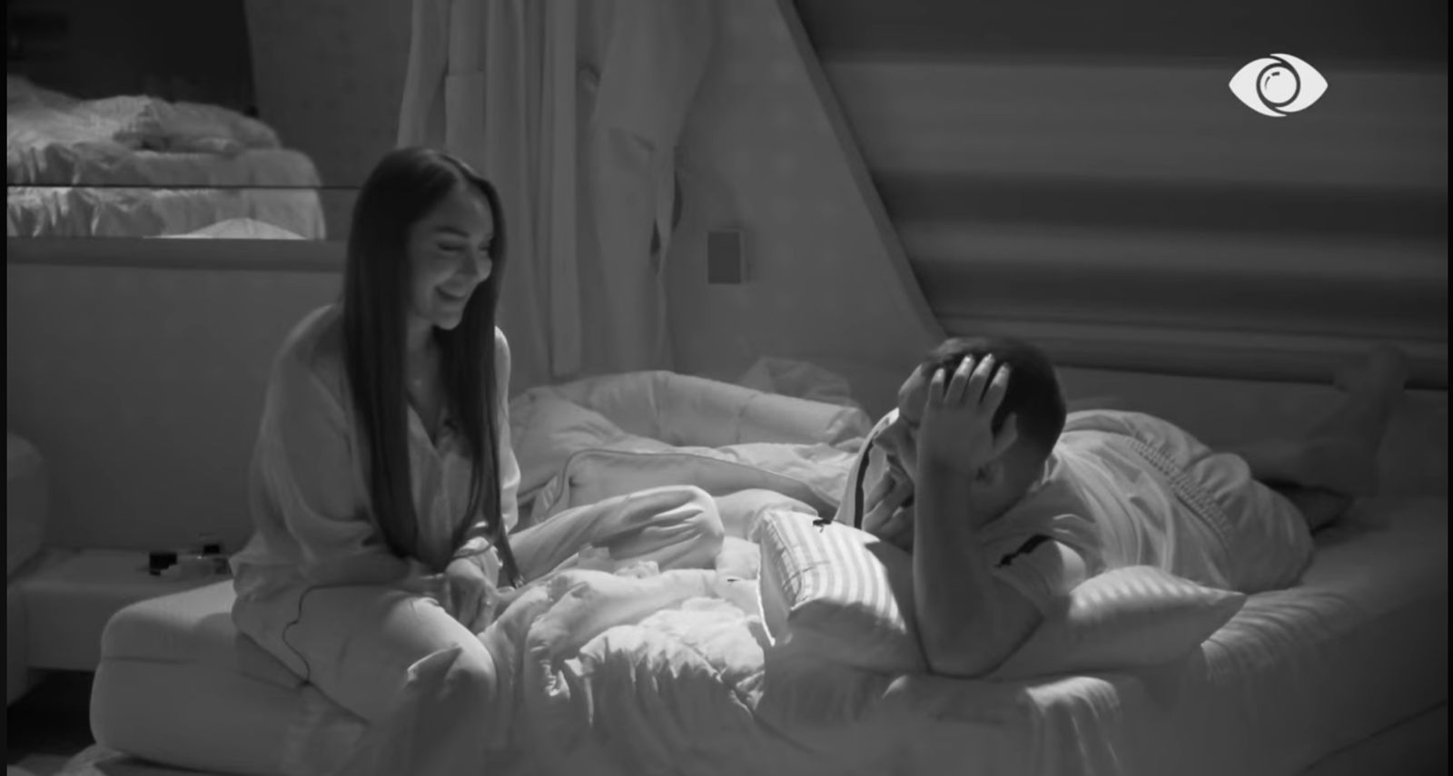 anxhelon-e-kam-si-vella-kam-nevoje-per-dike-qe-keijsi-flirton-me-armelen-ke-nevoje-per-nje-si-une