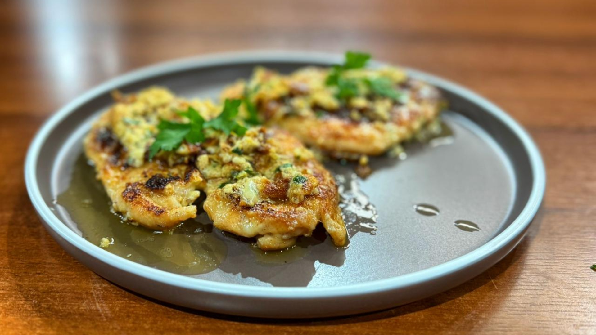 Gjoks pule omëletë