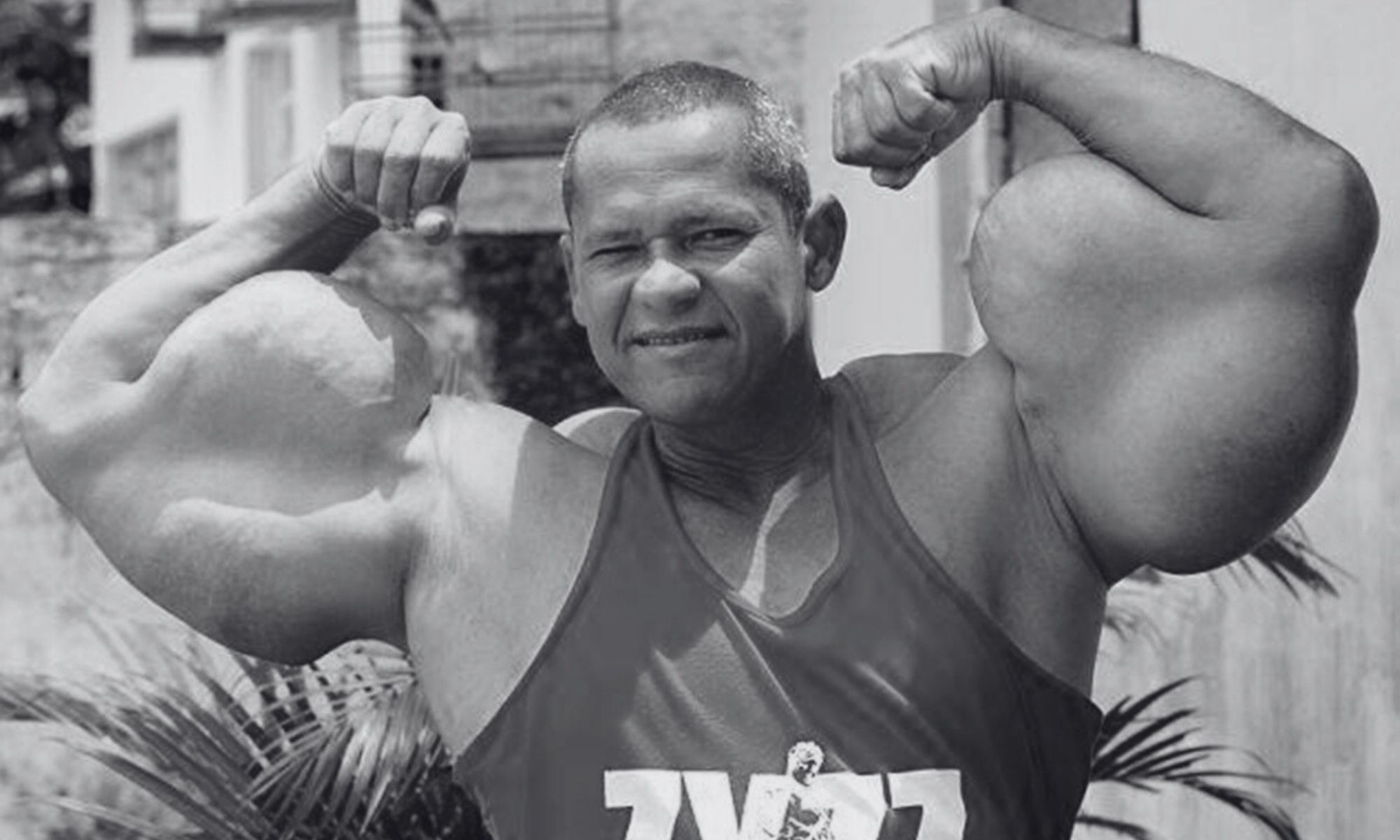 u-be-i-njohur-fale-kraheve-te-tij-gjigante-shuhet-bodybuilderi-i-njohur-cfare-kishte-rrefyer-ai-para-se-te-nderronte-jete