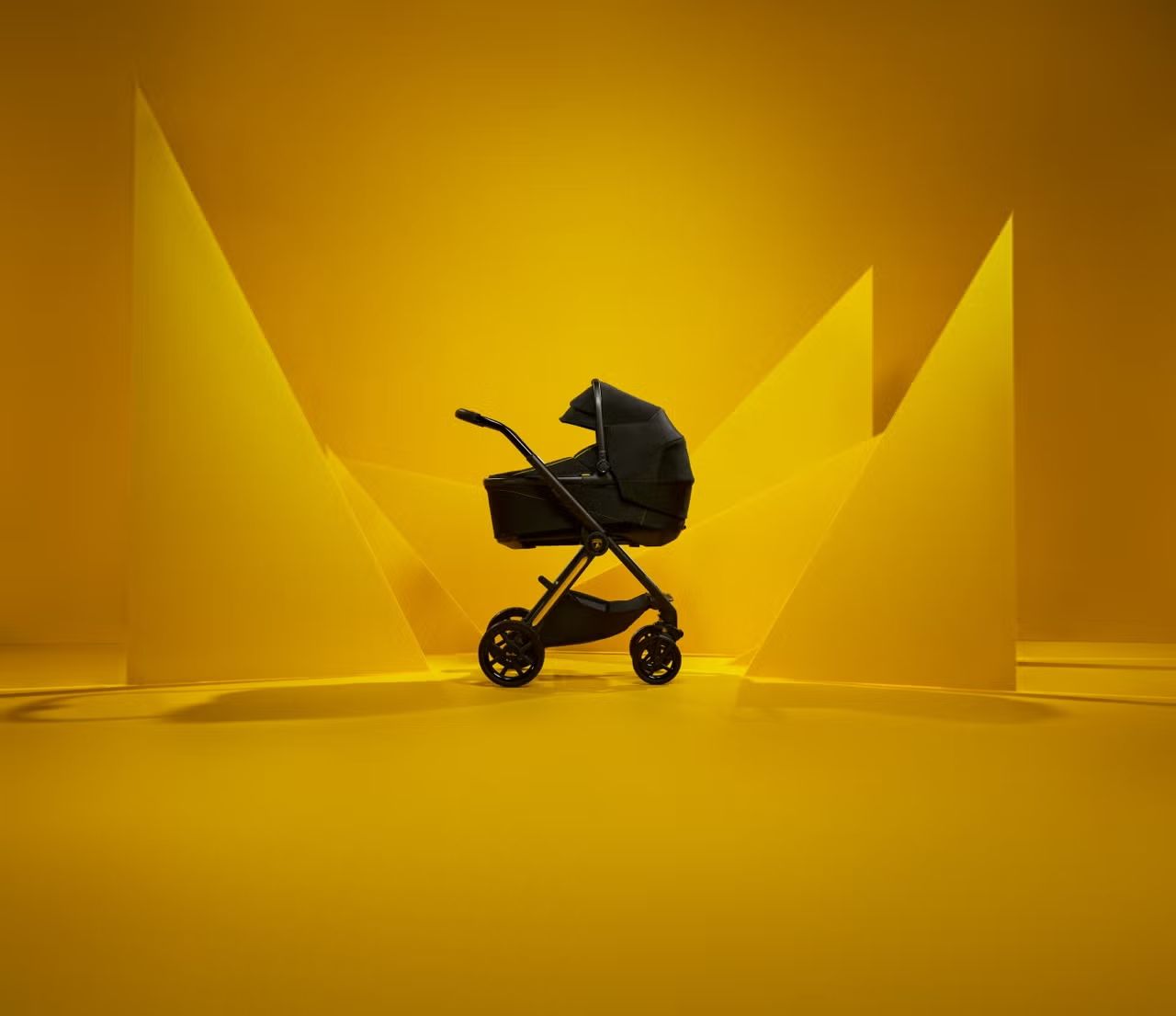 lamborghini-sjell-karrocen-luksoze-per-bebe-ja-sa-kushton