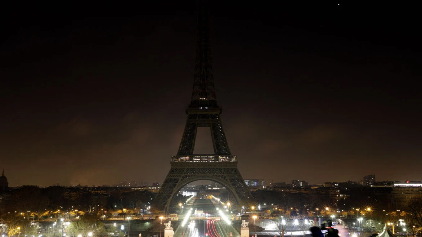 Kulla Eiffel do të qëndrojë e fikur sonte në nder të Papa Franceskut