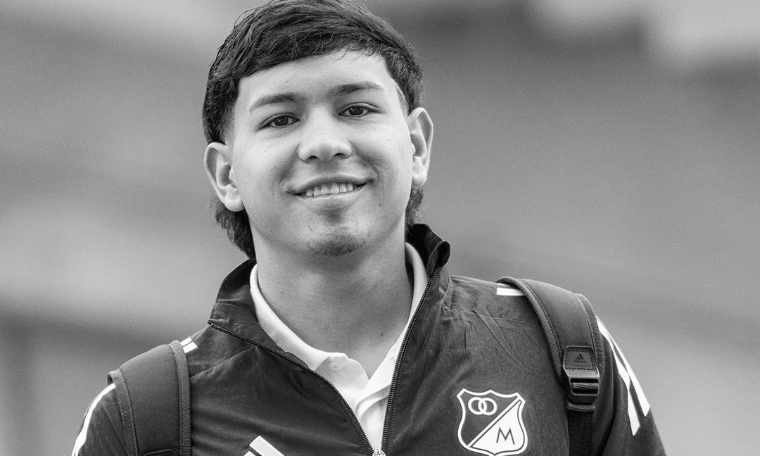 tragjike-u-rrezua-ne-fushe-gjate-ndeshjes-vdes-futbollisti-18-vjecar