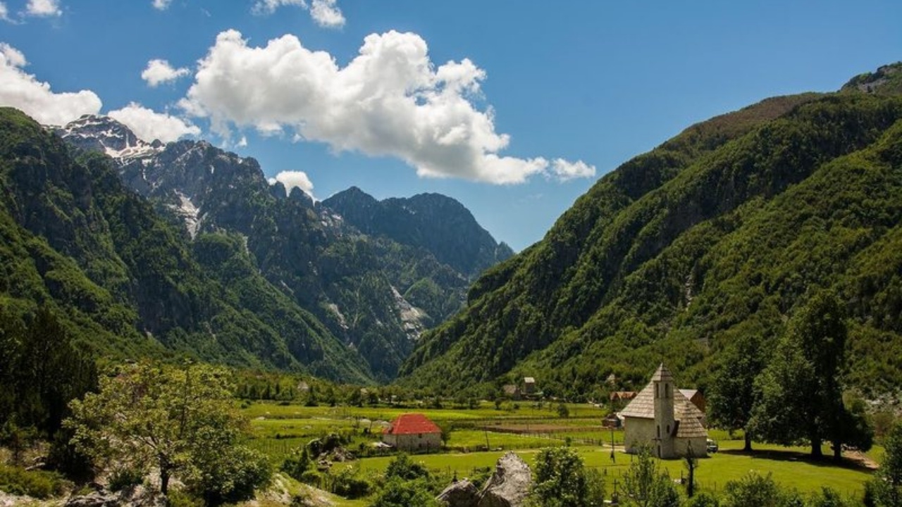 Tokë me 1 euro  pa taksa për 10 vjet dhe certifikatë pronësie  Ja kur do të hyjë në fuqi  Paketa e maleve 