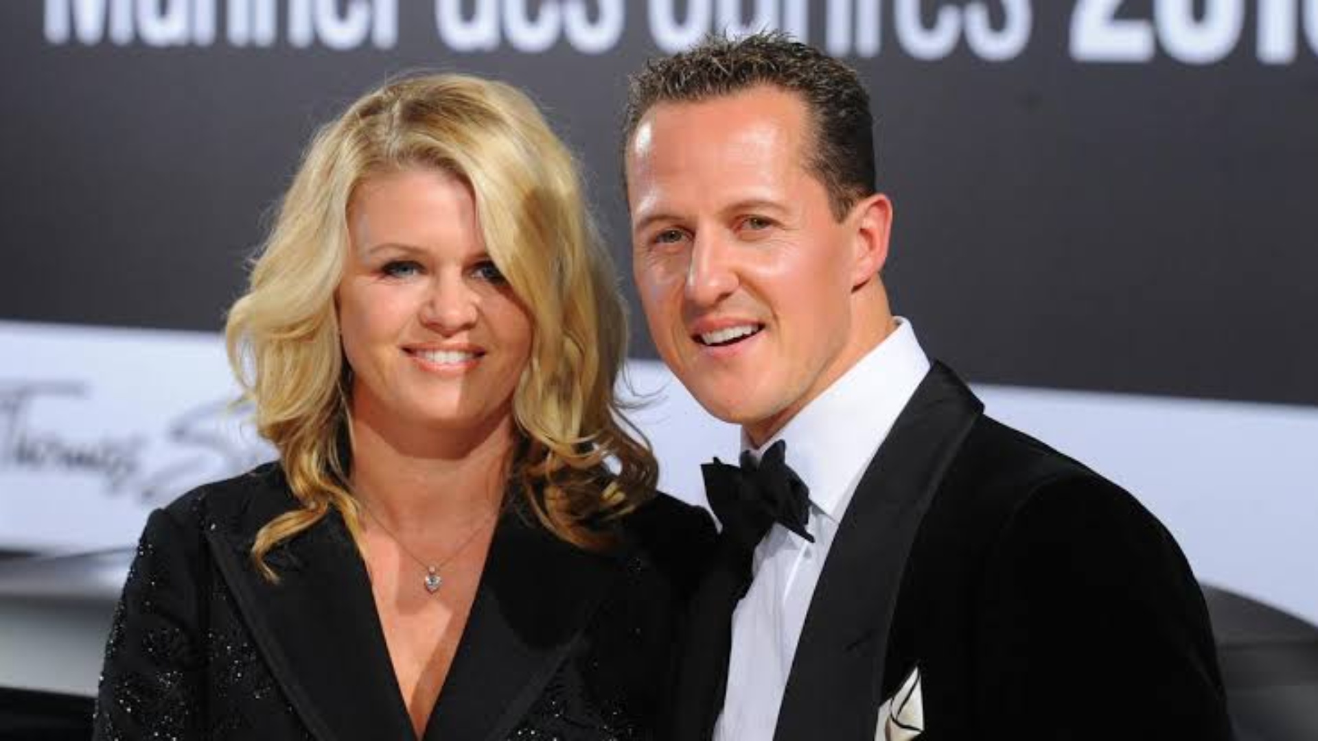 12-vite-pas-aksidentit-corinna-schumacher-rrefen-dhimbjen-dhe-jeten-larg-syrit-te-publikut-kur-degjoj-kengen-tone