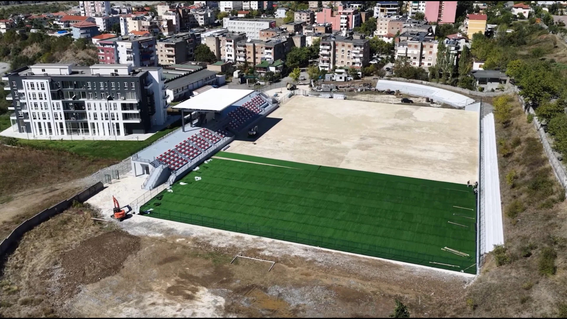 nje-stadium-i-ri-ne-vend-ja-ne-cilin-qytet-po-ndertohet
