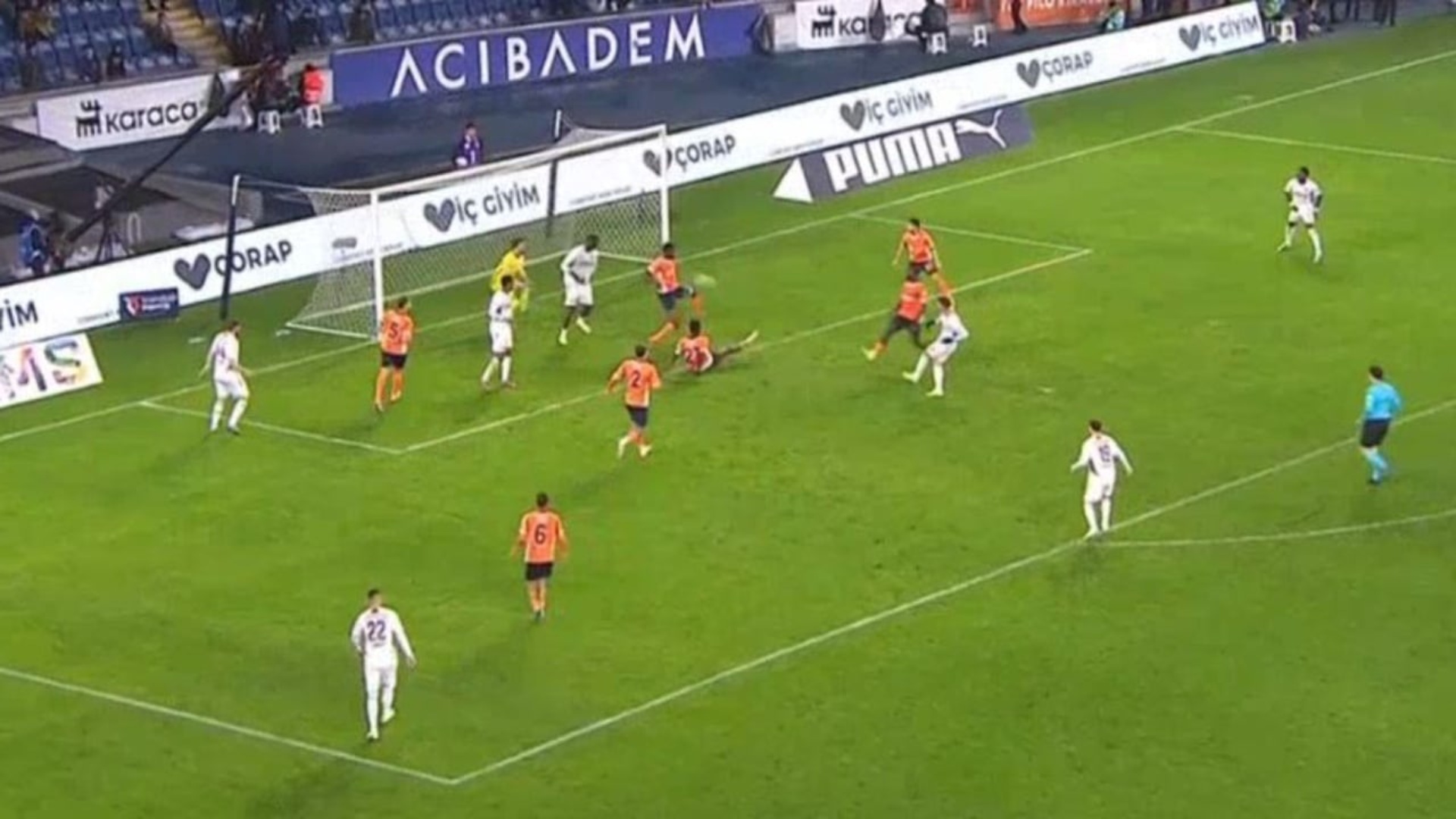 VIDEO  Ernest Muçi është magjik  sulmuesi shqiptar shënon dy gola dhe i jep fitoren në minutën 101 të 