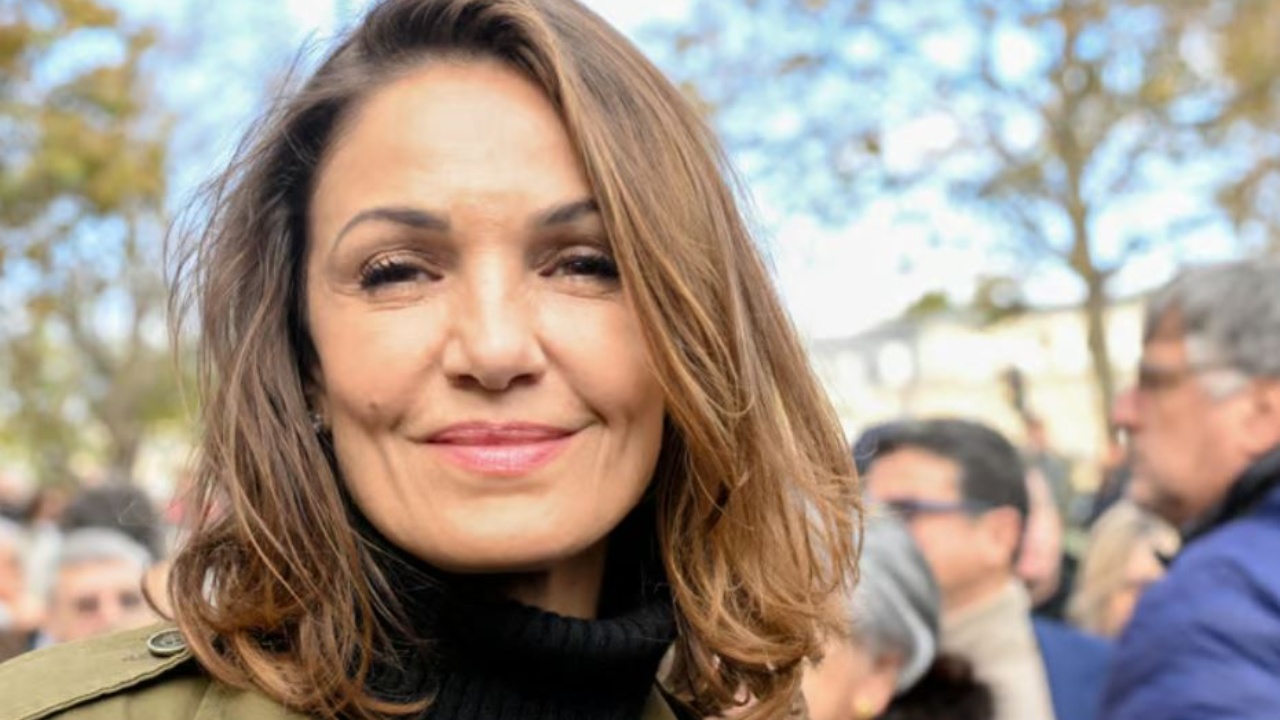 foto-aktorja-e-njohur-franceze-gjendet-pa-ndjenja-ne-fund-te-pishines