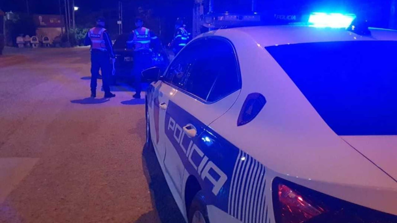 FOTO  Vrau me armë zjarri 61 vjeçarin  shpallet në kërkim autori  dyshohet se është kushëri i viktimës