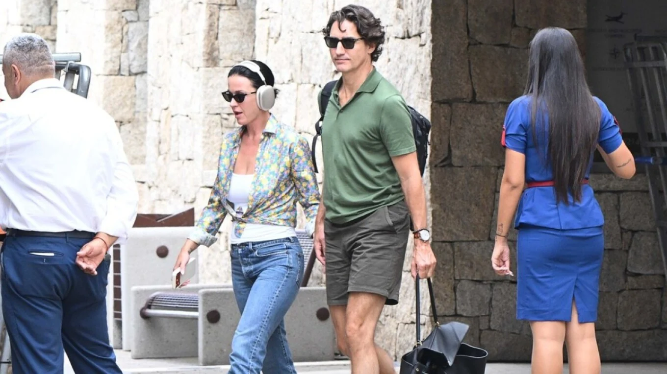 Katy Perry dhe Justin Trudeau shfaqen dorë për dore në Sardenjë  Vazhdon pushimi i tyre në Europë