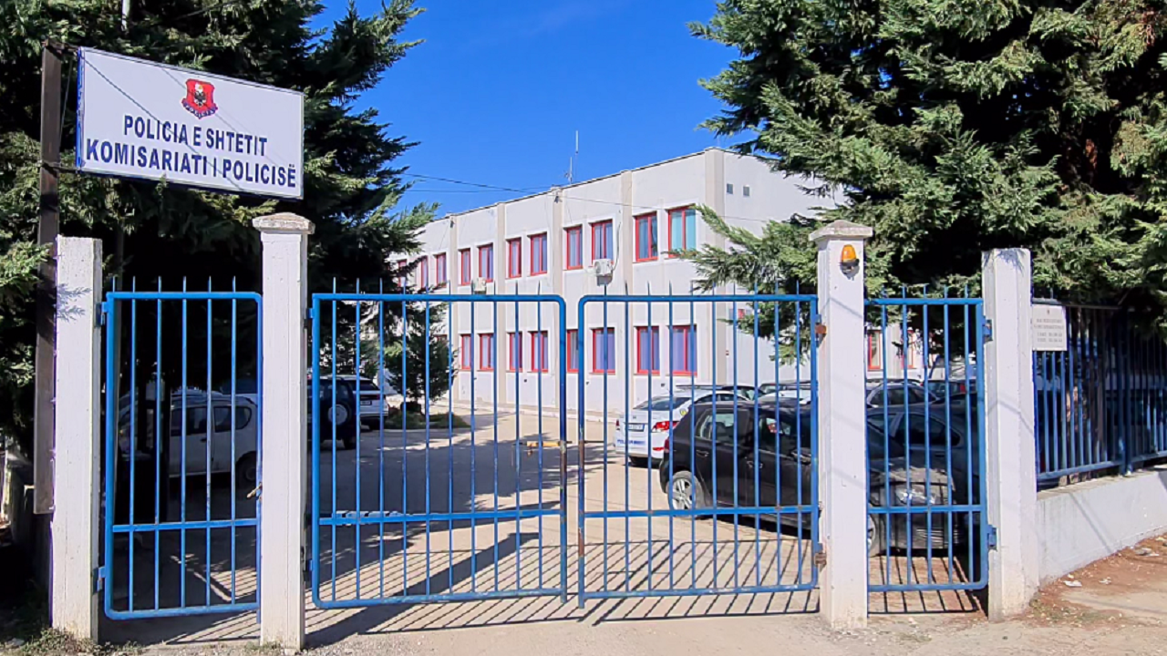 tre-dite-i-zhdukur-pa-gjurme-nena-denoncon-ne-polici-humbjen-e-djalit-26-vjecar-nisin-kerkimet-per-gjetjen-e-te-riut