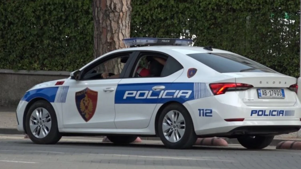 Arrestohet 30 vjeçarja  e dehur në timon kundërshtoi policët  Theu edhe xhamin e dhomës së shoqërimit në komisariat