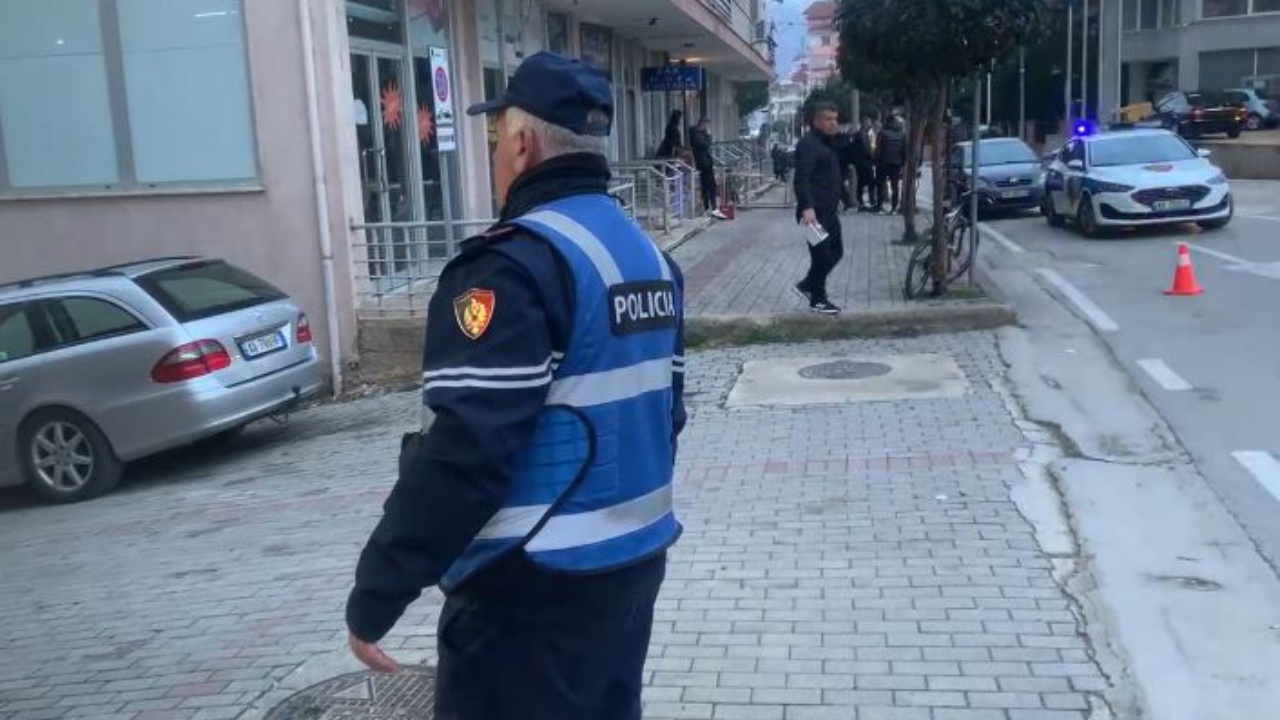 Qëlluan Me Armë Të Riun Dhe E Ndoqën Për Ta Vrarë Arrestohen Dy Të Rinjtë Në Pogradec Emrat 4947