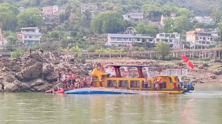 TRAGJIKE  Fundosen 2 varka me turistë  3 të vdekur dhe 60 të plagosur