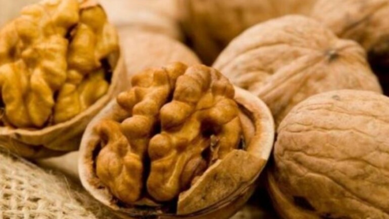 pese-ushqimet-e-shendetshme-qe-duhet-t-i-shtoni-dietes-tuaj