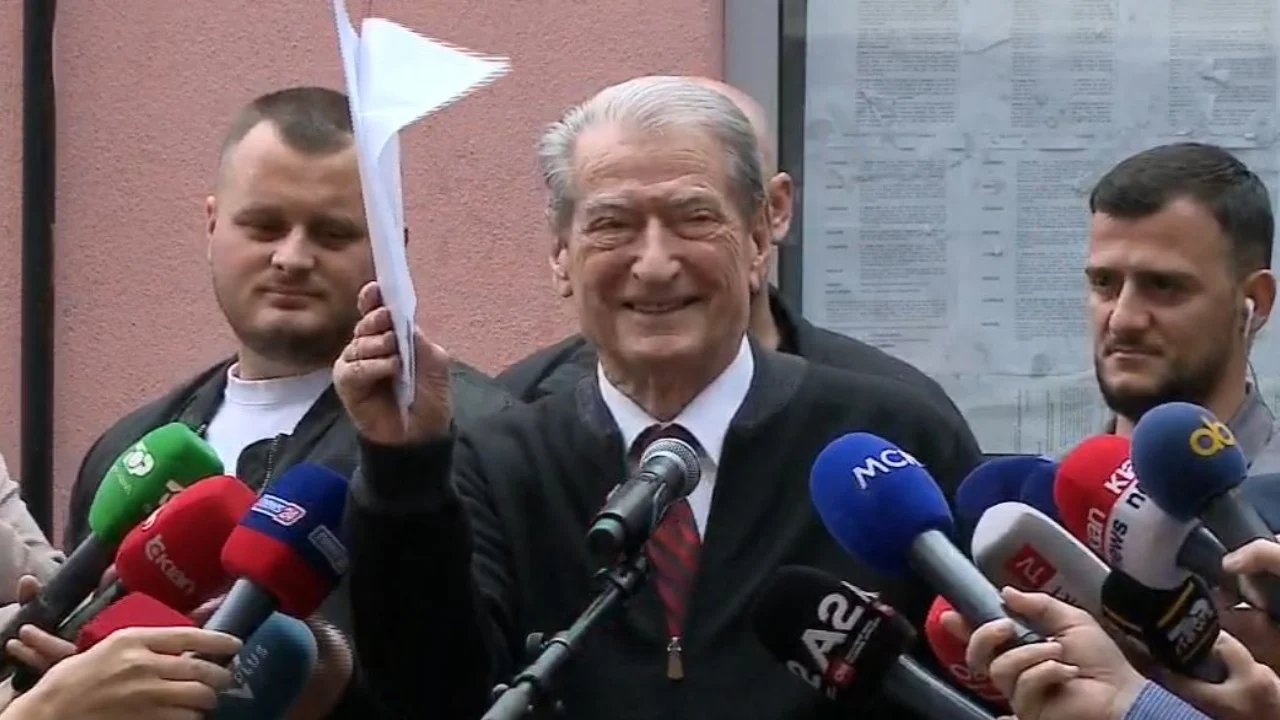 E pamoral      Berisha sulmon RËNDË gjyqtaren e GJKKO  Irena Gjoka e dënuar me 3 muaj burg