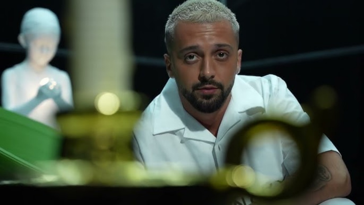 perfundoi-ne-qeli-detaje-ja-si-nisi-konflikti-i-gjestit-me-menaxherin-e-tij