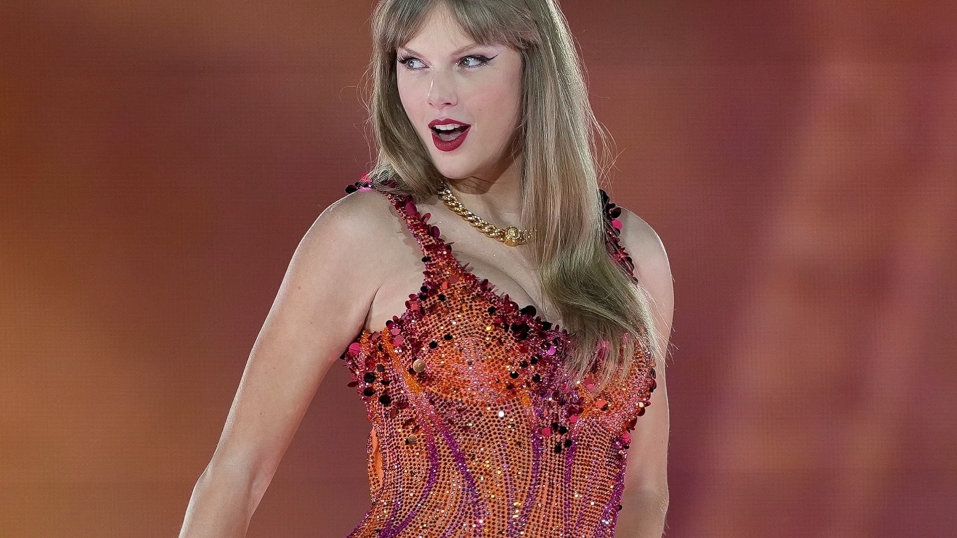 nga-beteja-per-albumet-te-2-miliarde-dollare-taylor-swift-thyen-nje-rekord-historik-ne-industrine-e-muzikes
