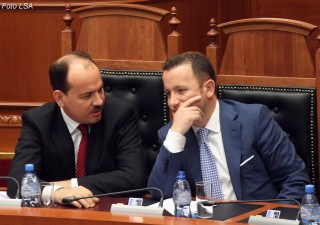 Copy of Nishani dhe halimi, dy protagonistet e faljeve