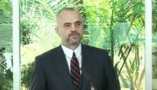 edi-rama-selia-roze- (1)