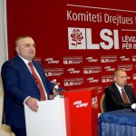Kryetari i LSI Ilir Meta, duke folur gjate nje mbledhje te Komitetit Drejtues Kombetar te LSI