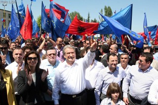 privatizimet e qeverise Berisha