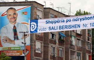 edi rama-postera fushata