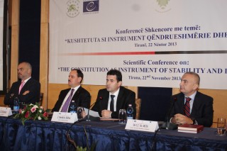 15 vjet kushtetute