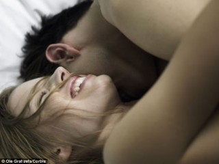 article-2631526-05794E7D0000044D-615_634x477